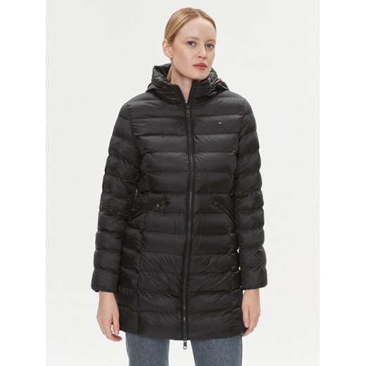 Tommy Hilfiger Kurtka zimowa WW0WW39221 Czarny Regular Fit ze sklepu MODIVO w kategorii Kurtki damskie - zdjęcie 182735438