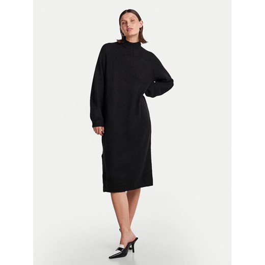 YAS Sukienka dzianinowa Balis 26030704 Czarny Loose Fit ze sklepu MODIVO w kategorii Sukienki - zdjęcie 182735539