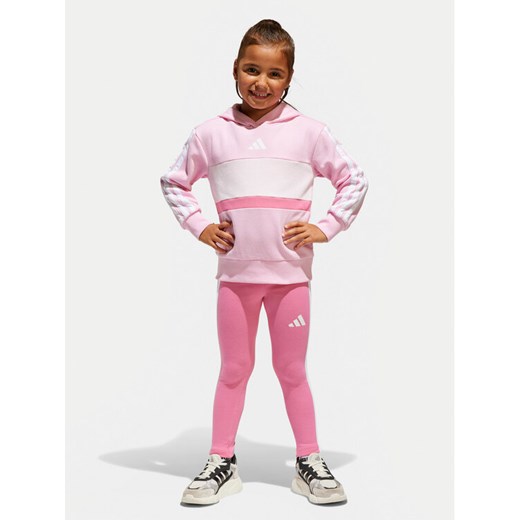 adidas Komplet bluza i legginsy Seasonal Essentials Tiberio 3-Stripes JC7475 Różowy Slim Fit ze sklepu MODIVO w kategorii Komplety dziewczęce - zdjęcie 182735667