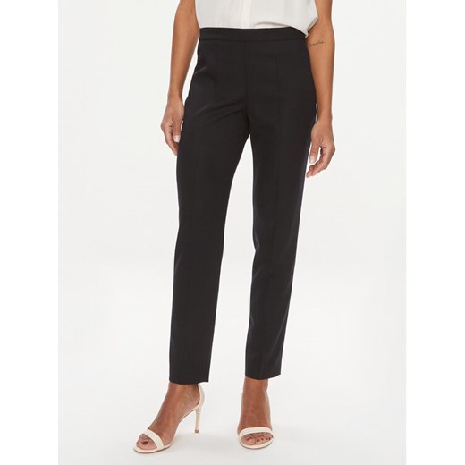 Boss Chinosy Tiluna 50514091 Granatowy Regular Fit ze sklepu MODIVO w kategorii Spodnie damskie - zdjęcie 182736135