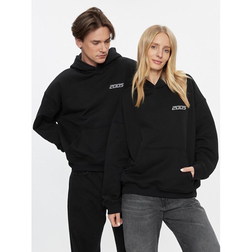 2005 Bluza Unisex Basic Czarny Relaxed Fit ze sklepu MODIVO w kategorii Bluzy męskie - zdjęcie 182736316