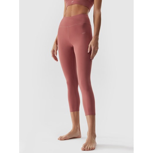 4F Legginsy 4FAW23TFTIF155 Czerwony Slim Fit ze sklepu MODIVO w kategorii Spodnie damskie - zdjęcie 182736588