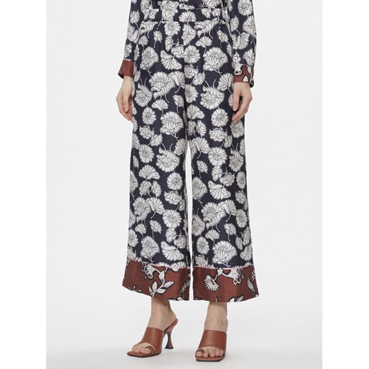 Weekend Max Mara Spodnie materiałowe Divo 2415131111 Granatowy Relaxed Fit ze sklepu MODIVO w kategorii Spodnie damskie - zdjęcie 182736656