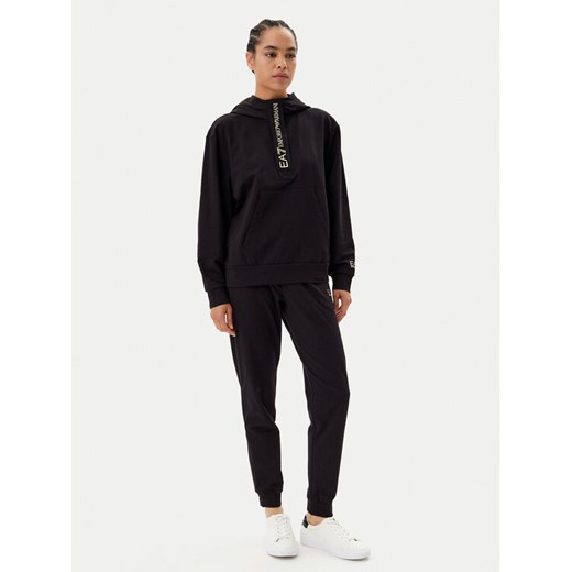 EA7 Emporio Armani Dres 7W000117 AF13135 MC004 Czarny Regular Fit ze sklepu MODIVO w kategorii Dresy damskie - zdjęcie 182737109