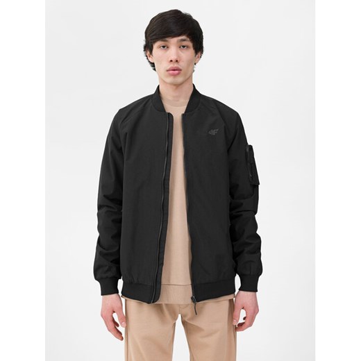 4F Kurtka bomber 4FWSS24TJACM151 Czarny Regular Fit ze sklepu MODIVO w kategorii Kurtki męskie - zdjęcie 182737895
