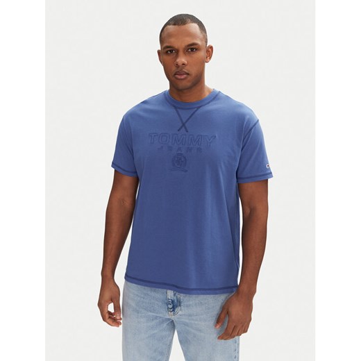 Tommy Jeans T-Shirt Tonal Crest DM0DM20805 Niebieski Relaxed Fit ze sklepu MODIVO w kategorii T-shirty męskie - zdjęcie 182738279
