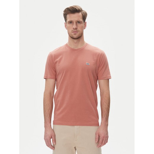 Lee T-Shirt Patch 112364539 Różowy Regular Fit ze sklepu MODIVO w kategorii T-shirty męskie - zdjęcie 182738987