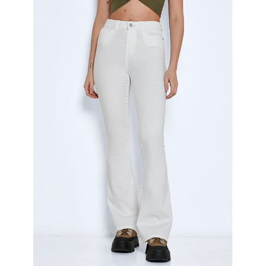 Noisy May Jeansy Sallie 27019305 Biały Slim Fit ze sklepu MODIVO w kategorii Jeansy damskie - zdjęcie 182739496