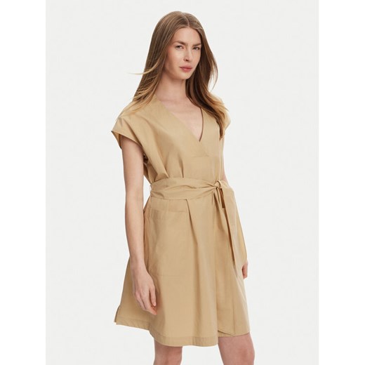 Weekend Max Mara Sukienka codzienna Mitico 2515221132 Beżowy Regular Fit ze sklepu MODIVO w kategorii Sukienki - zdjęcie 182740067
