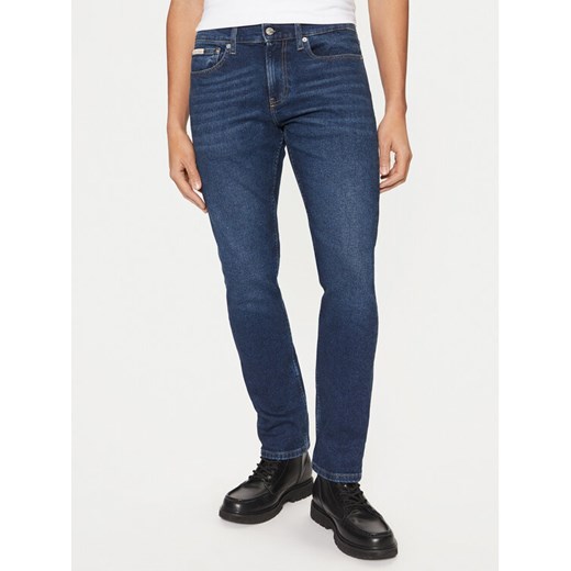 Calvin Klein Jeans Jeansy J30J326530 Granatowy Slim Fit ze sklepu MODIVO w kategorii Jeansy męskie - zdjęcie 182740555