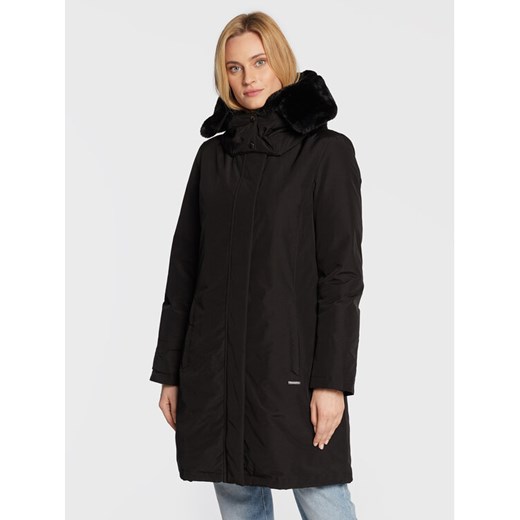 Woolrich Kurtka puchowa Bow Bridge CFWWOU0551FRUT0001 Czarny Regular Fit ze sklepu MODIVO w kategorii Kurtki damskie - zdjęcie 182741616
