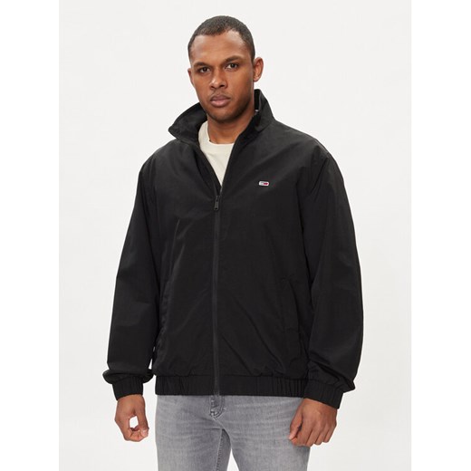 Tommy Jeans Kurtka bomber Essential DM0DM17982 Czarny Regular Fit ze sklepu MODIVO w kategorii Kurtki męskie - zdjęcie 182741827
