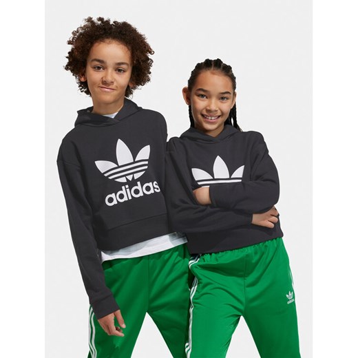 adidas Bluza adicolor IJ9719 Czarny Loose Fit ze sklepu MODIVO w kategorii Bluzy chłopięce - zdjęcie 182741857
