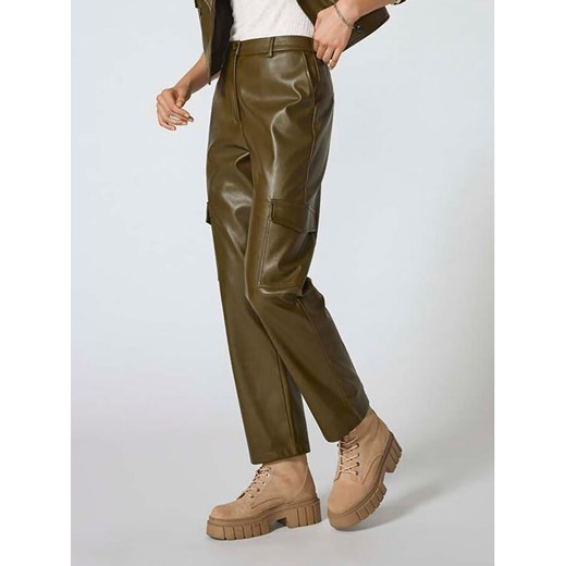 ONLY Spodnie z imitacji skóry 15293029 Zielony Loose Fit ze sklepu MODIVO w kategorii Spodnie damskie - zdjęcie 182742655