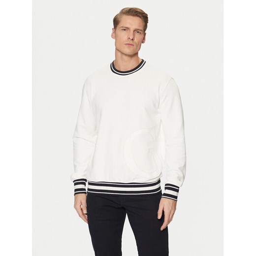 Guess Sweter M5RQ12 KCLK2 Écru Regular Fit ze sklepu MODIVO w kategorii Swetry męskie - zdjęcie 182743435