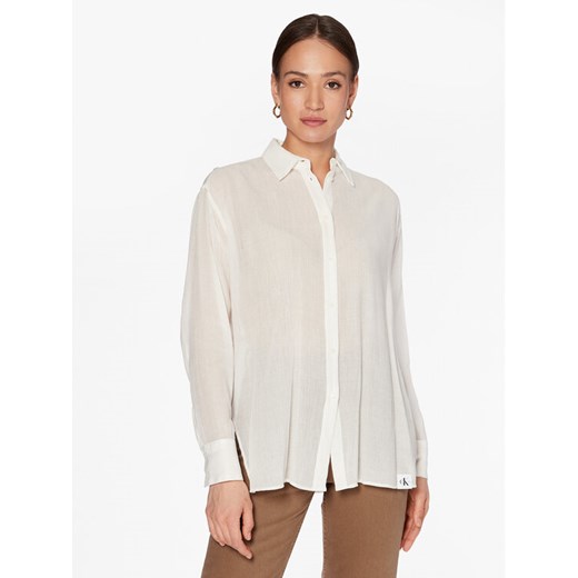 Calvin Klein Jeans Koszula J20J221184 Écru Regular Fit ze sklepu MODIVO w kategorii Koszule damskie - zdjęcie 182744207