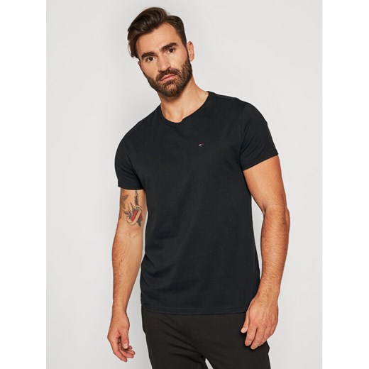 Tommy Jeans T-Shirt DM0DM04411 Czarny Slim Fit ze sklepu MODIVO w kategorii T-shirty męskie - zdjęcie 182744388