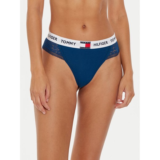 Tommy Hilfiger Stringi UW0UW05619 Niebieski ze sklepu MODIVO w kategorii Majtki damskie - zdjęcie 182744997