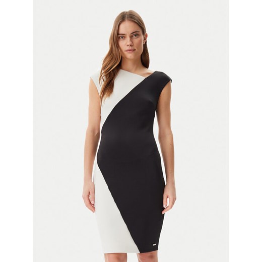 Calvin Klein Sukienka koktajlowa K20K208141 Czarny Slim Fit ze sklepu MODIVO w kategorii Sukienki - zdjęcie 182745279