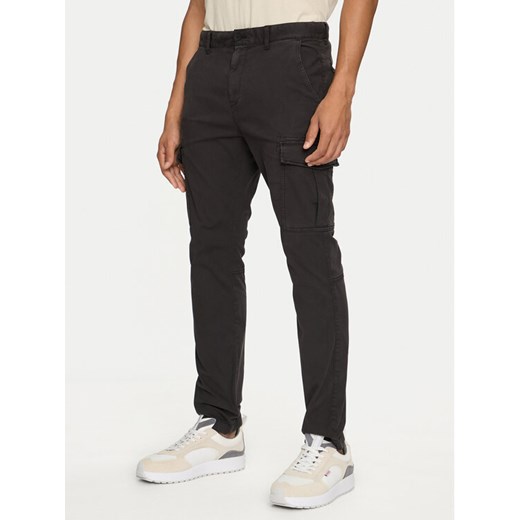 Tommy Jeans Spodnie materiałowe Austin DM0DM19489 Czarny Regular Fit ze sklepu MODIVO w kategorii Spodnie męskie - zdjęcie 182746575