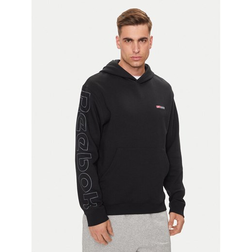 Reebok Bluza Logo Mash Up 100075616 Czarny Relaxed Fit ze sklepu MODIVO w kategorii Bluzy męskie - zdjęcie 182746695