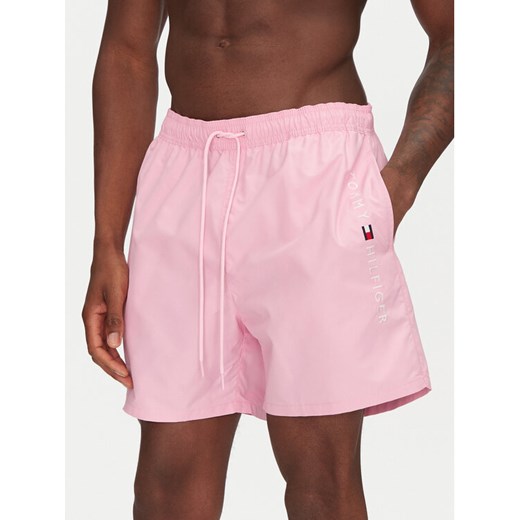 Tommy Hilfiger Szorty kąpielowe UM0UM03258 Różowy Regular Fit ze sklepu MODIVO w kategorii Kąpielówki - zdjęcie 182746788