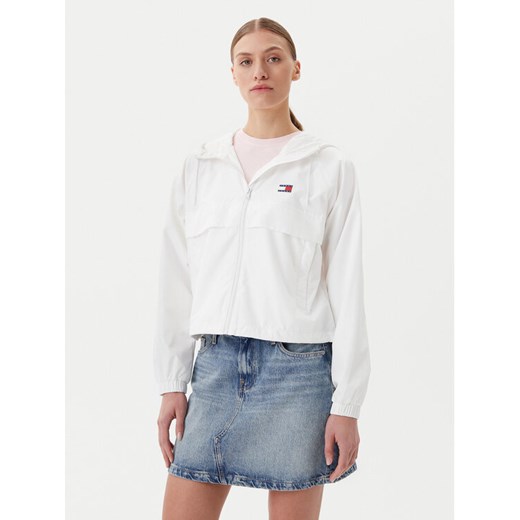 Tommy Jeans Wiatrówka Essential DW0DW20672 Biały Relaxed Fit ze sklepu MODIVO w kategorii Kurtki damskie - zdjęcie 182747069