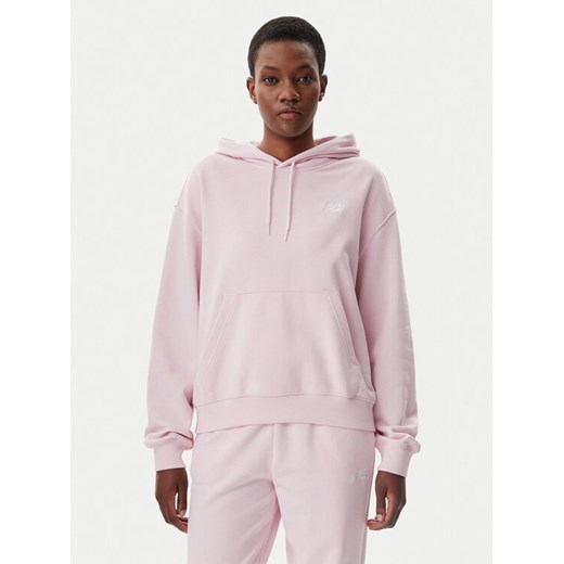 New Balance Bluza WT41507 Różowy Relaxed Fit ze sklepu MODIVO w kategorii Bluzy damskie - zdjęcie 182750466