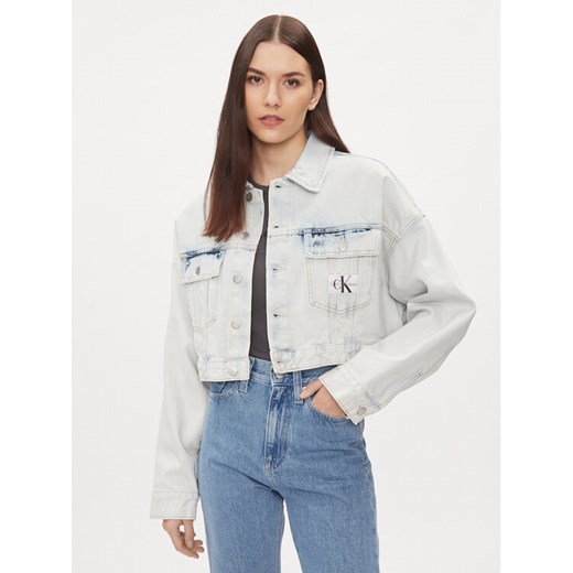 Calvin Klein Jeans Kurtka jeansowa J20J222874 Niebieski Oversize ze sklepu MODIVO w kategorii Kurtki damskie - zdjęcie 182751308