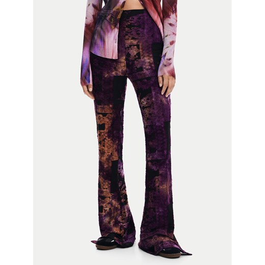 Desigual Spodnie materiałowe Lua 24WWPK05 Fioletowy Slim Fit ze sklepu MODIVO w kategorii Spodnie damskie - zdjęcie 182751719