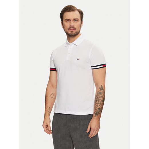 Tommy Hilfiger Polo Flag Cuff MW0MW37518 Biały Slim Fit ze sklepu MODIVO w kategorii T-shirty męskie - zdjęcie 182752536