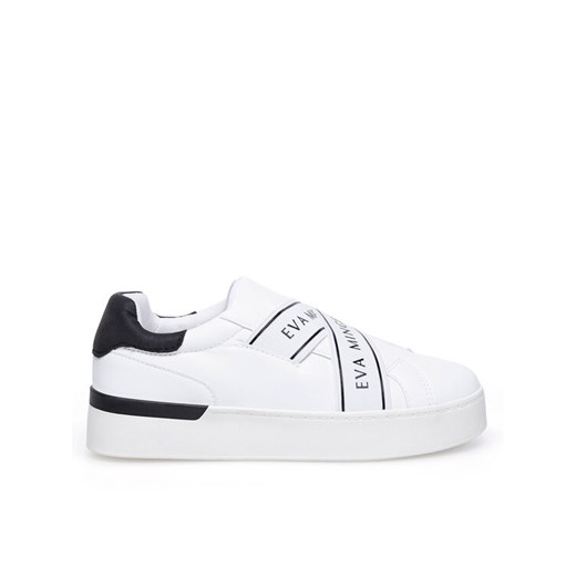 Eva Minge Sneakersy WYL3796-2 Biały ze sklepu MODIVO w kategorii Buty sportowe damskie - zdjęcie 182752659