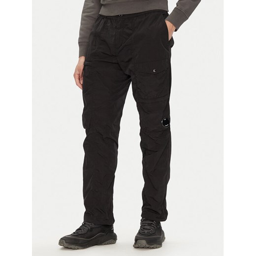 C.P. Company Spodnie materiałowe 18CMPA063A005904G Czarny Regular Fit ze sklepu MODIVO w kategorii Spodnie męskie - zdjęcie 182752907