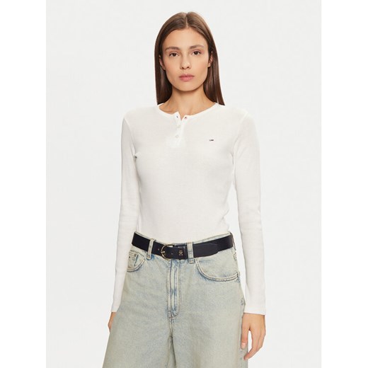 Tommy Jeans Bluzka DW0DW19501 Biały Slim Fit ze sklepu MODIVO w kategorii Bluzki damskie - zdjęcie 182754268