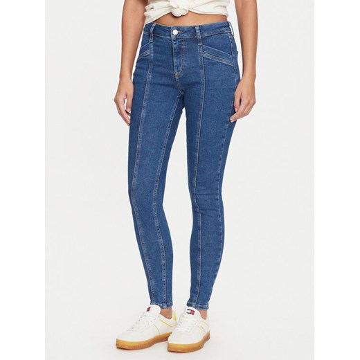 Tommy Jeans Jeansy Nora DW0DW19667 Niebieski Skinny Fit ze sklepu MODIVO w kategorii Jeansy damskie - zdjęcie 182754938