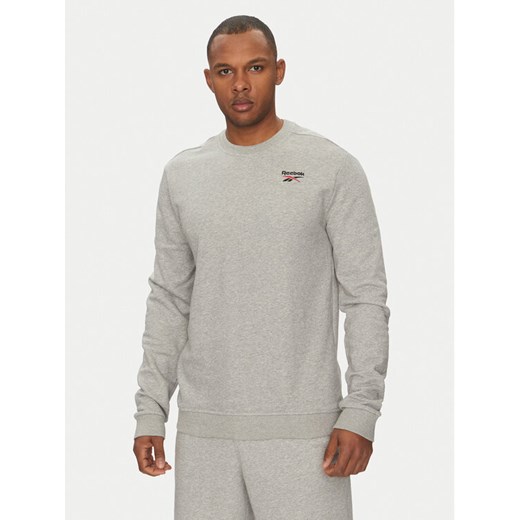 Reebok Bluza Logo Crew 100221789 Szary Regular Fit ze sklepu MODIVO w kategorii Bluzy męskie - zdjęcie 182755019