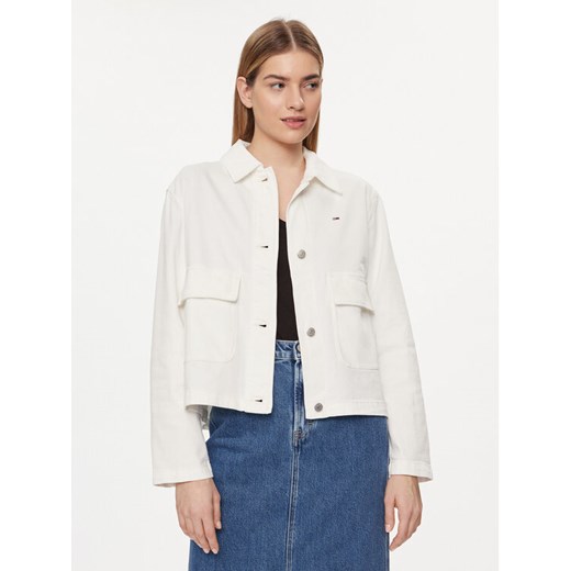 Tommy Jeans Kurtka jeansowa DW0DW17748 Biały Regular Fit ze sklepu MODIVO w kategorii Kurtki damskie - zdjęcie 182755585