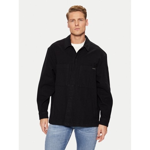 Calvin Klein Jeans Koszula J30J327108 Czarny Relaxed Fit ze sklepu MODIVO w kategorii Koszule męskie - zdjęcie 182755998