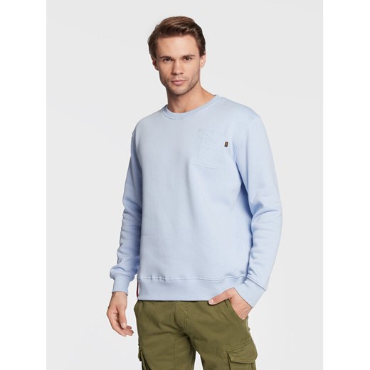 Alpha Industries Bluza Pocket 108303 Błękitny Regular Fit ze sklepu MODIVO w kategorii Bluzy męskie - zdjęcie 182756138