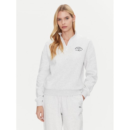 Guess Bluza V5GQ06 KCS01 Szary Regular Fit ze sklepu MODIVO w kategorii Bluzy damskie - zdjęcie 182757348