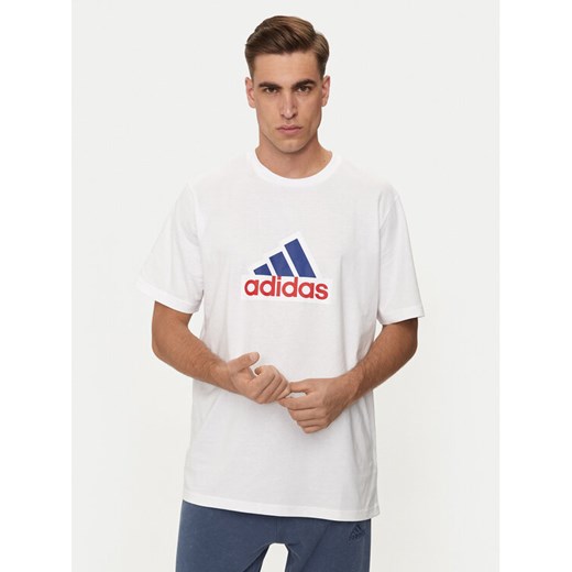 adidas T-Shirt Future Icons Badge of Sport IS3234 Biały Loose Fit ze sklepu MODIVO w kategorii T-shirty męskie - zdjęcie 182757377