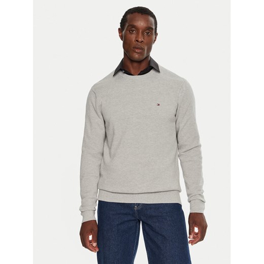 Tommy Hilfiger Sweter MW0MW36347 Szary Regular Fit ze sklepu MODIVO w kategorii Swetry męskie - zdjęcie 182757407