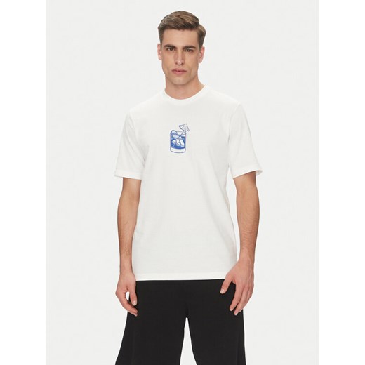 adidas T-Shirt Lounge Drink Graphic JJ4013 Biały Regular Fit ze sklepu MODIVO w kategorii T-shirty męskie - zdjęcie 182757619