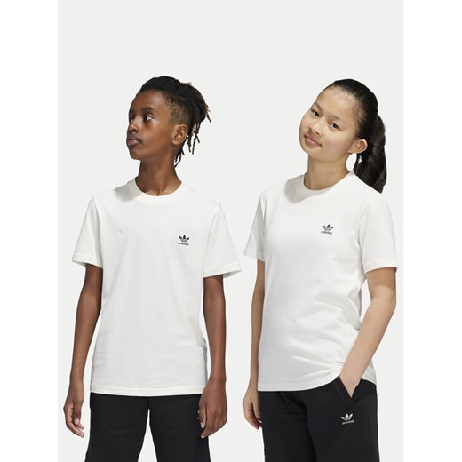 adidas T-Shirt IX5266 Écru Regular Fit ze sklepu MODIVO w kategorii T-shirty chłopięce - zdjęcie 182757959