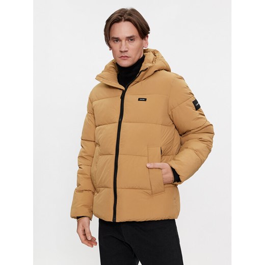 Calvin Klein Kurtka zimowa Crinkle K10K110336 Khaki Regular Fit ze sklepu MODIVO w kategorii Kurtki męskie - zdjęcie 182758528