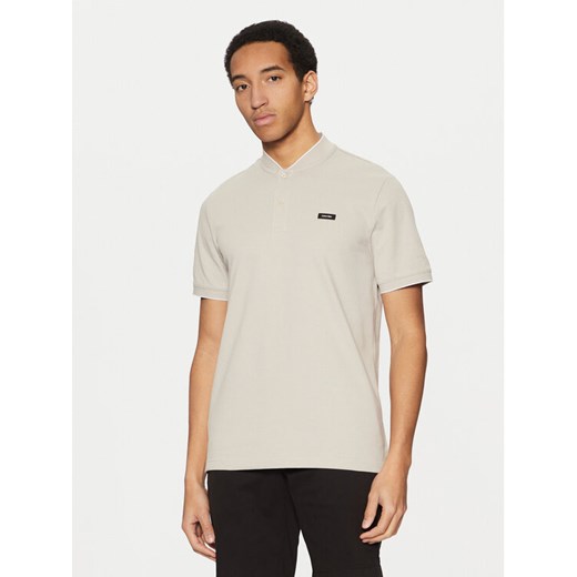 Calvin Klein Polo K10K114139 Beżowy Regular Fit ze sklepu MODIVO w kategorii T-shirty męskie - zdjęcie 182759895