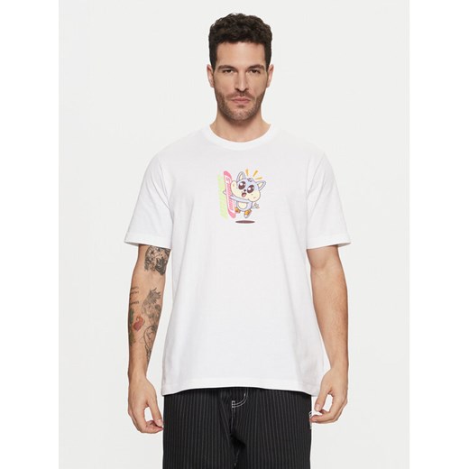 adidas T-Shirt Kawaii JD0661 Biały Regular Fit ze sklepu MODIVO w kategorii T-shirty męskie - zdjęcie 182759969