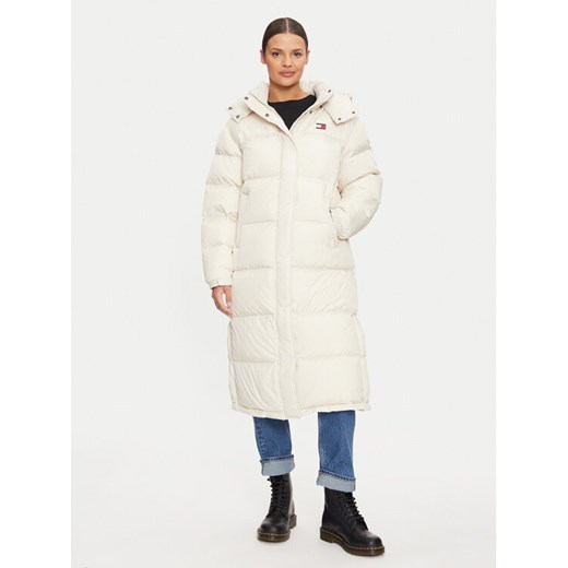 Tommy Jeans Kurtka puchowa Alaska DW0DW18860 Beżowy Regular Fit ze sklepu MODIVO w kategorii Kurtki damskie - zdjęcie 182760895