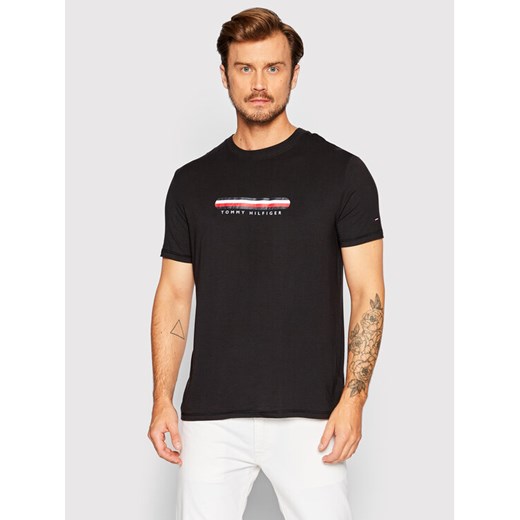 Tommy Hilfiger T-Shirt Cn Ss UM0UM02348 Czarny Regular Fit ze sklepu MODIVO w kategorii T-shirty męskie - zdjęcie 182761449