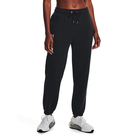 Under Armour Spodnie dresowe Essential Fleece Joggers 1373034 Czarny Regular Fit ze sklepu MODIVO w kategorii Spodnie damskie - zdjęcie 182763438